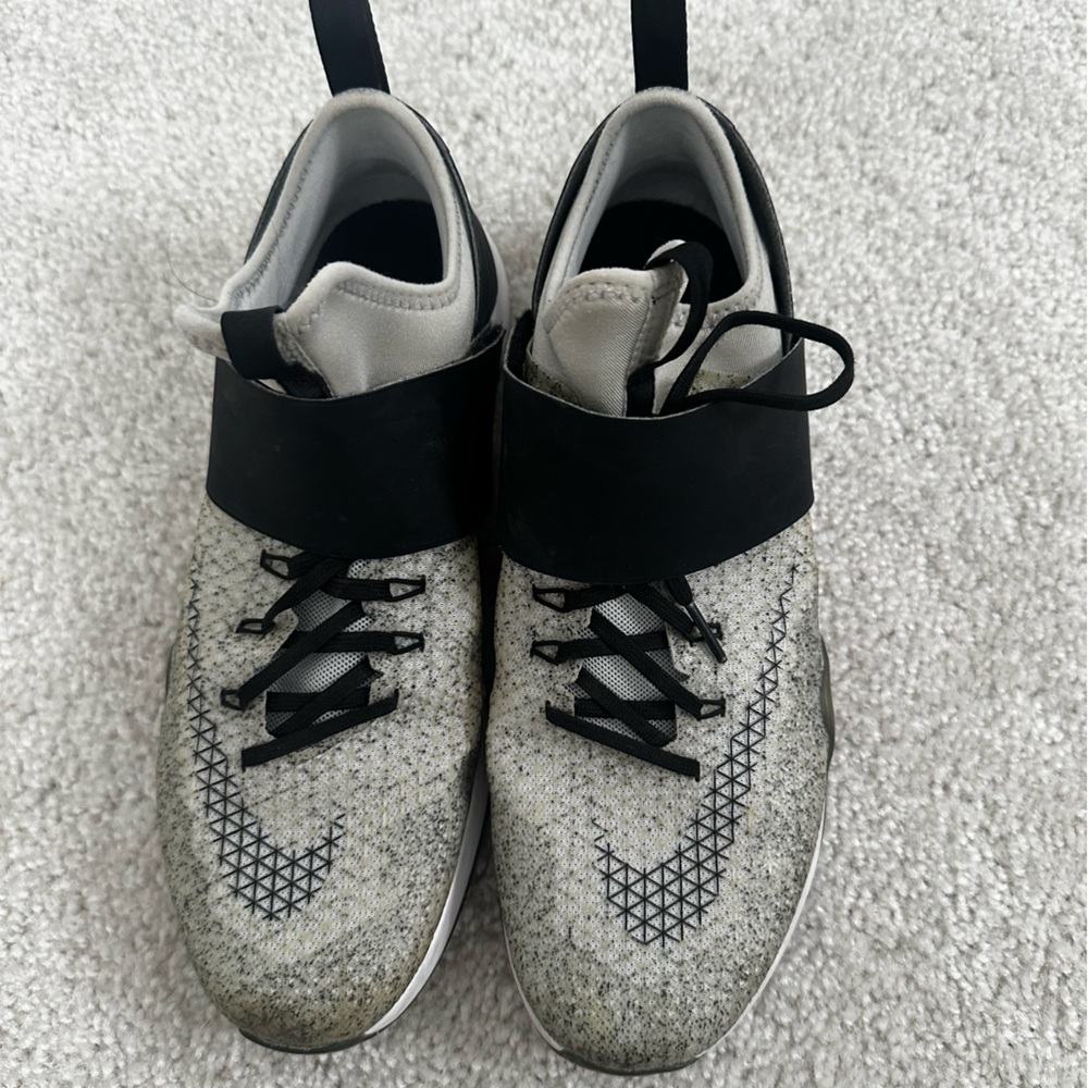 Nike Zoom Shoes Women’s 8.5
